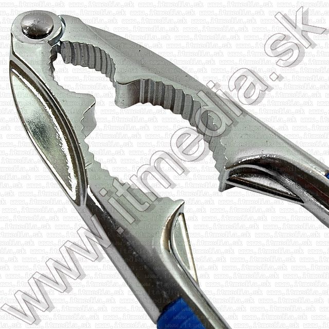 Image of Walnut Pliers (cracker) (IT7317)